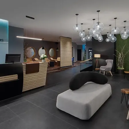 费利西塔斯spa酒店 酒店 波杰布拉迪