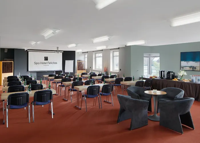 Hotel Felicitas 4*